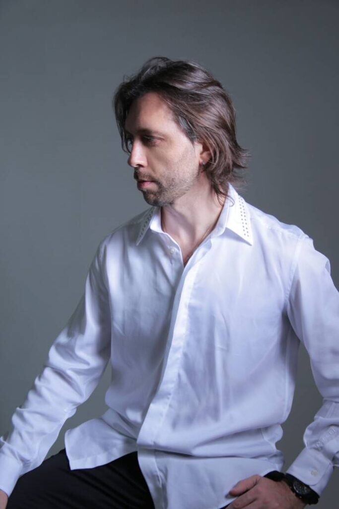 Alberto-Pizzo.-Courtesy-dellartista-687x1030