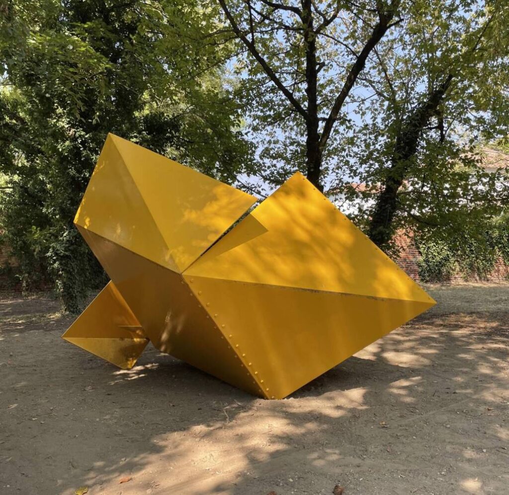 Gianfranco Pardi, Box, 2001 – Horti dell'Almo Collegio Borromeo, Pavia, 2022 (Foto Federico Giani)