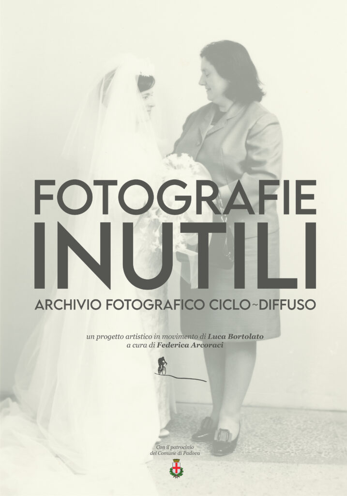 manifesto ufficiale_FOTOGRAFIE INUTILI