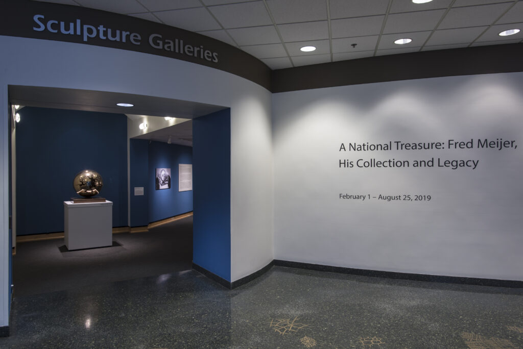 National Treasure - Photo by Chuck Heiney (2)